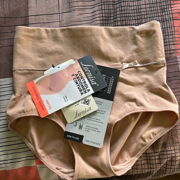 It is a little small for me. Higher Power Panties. Size XL
COLOR:DRAK NUDE - Picture 1 of 8